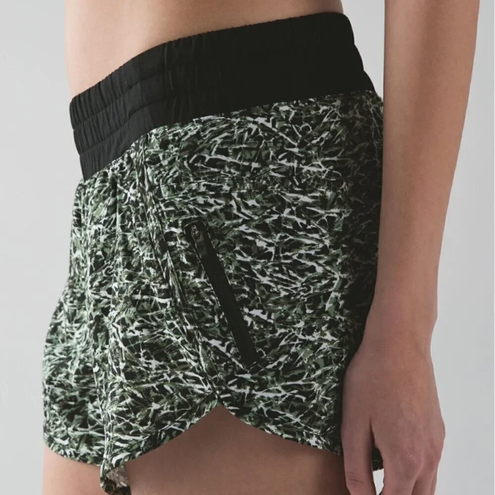 Lululemon Tracker Short IV Mini Ripple Desert Olive Fatigue Green